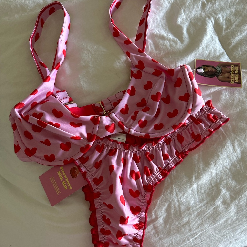 Strawberry Milk Mob Queen of Hearts Set